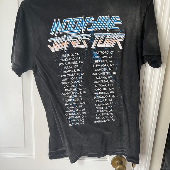 Bruno Mars Moonshine Jungle Tour T-Shirt - Picture 2 of 4